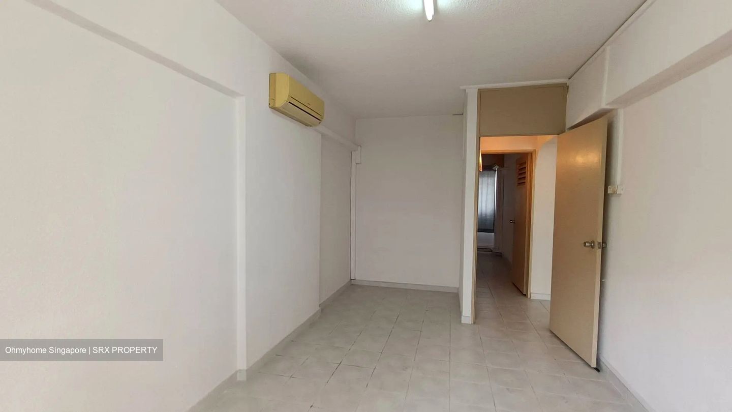Blk 921 TAMPINES PALMSVILLE (Tampines), HDB 4 Rooms #528684541